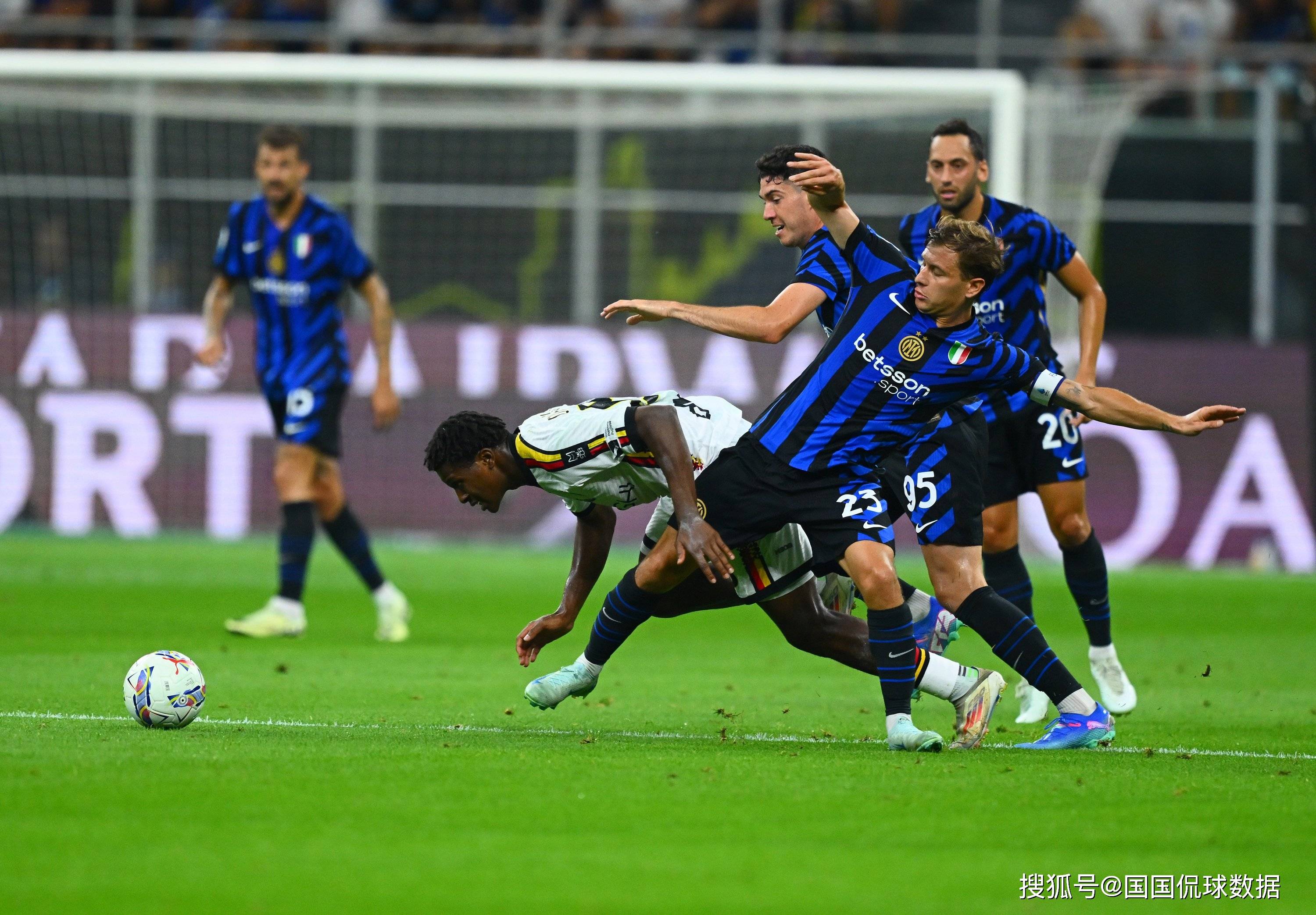 罗马球员士气高昂,准备投入下一场比赛强烈攻势的简单介绍 罗马球员士气高昂,准备投入下一场比赛强烈攻势的简单介绍